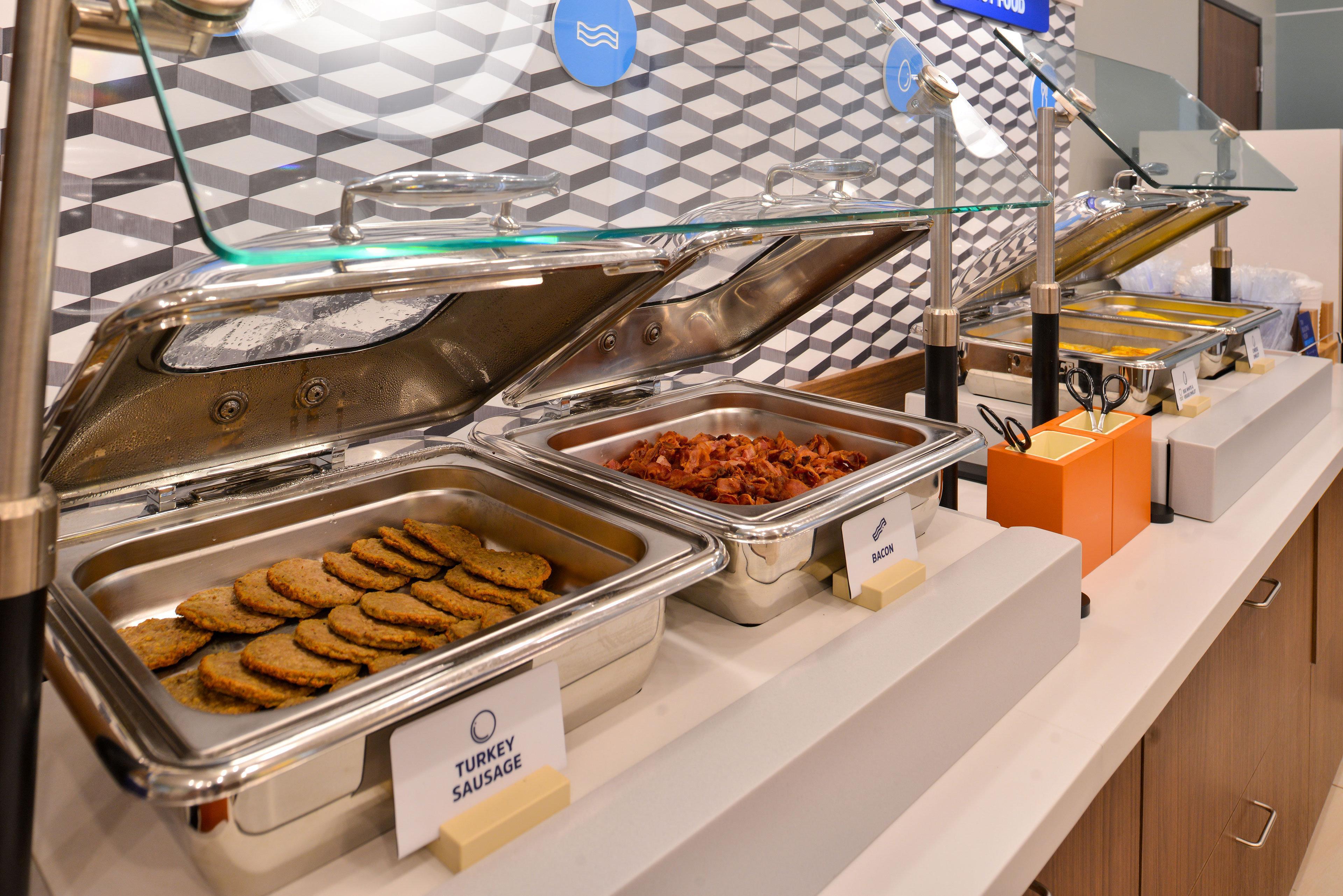 Holiday Inn Express & Suites - Medford By Ihg Buitenkant foto